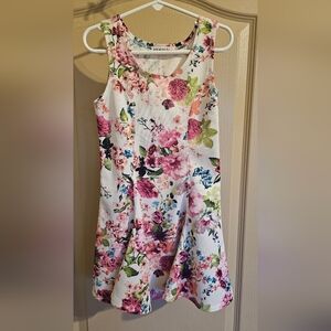 Knit Works Xs Beautiful Floral Conforming Spring And Summer Dress